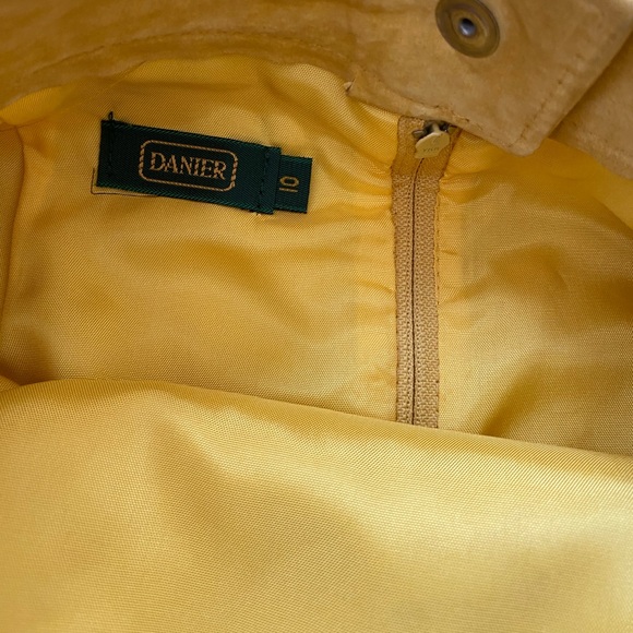 Vintage Danier yellow suede petal skirt - Picture 11 of 14